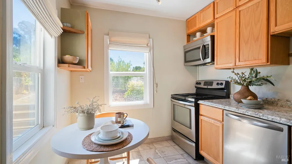 111 Haverfield Lane Petaluma, CA 94952