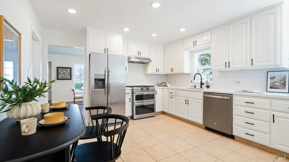 111 Haverfield Lane Petaluma, CA 94952