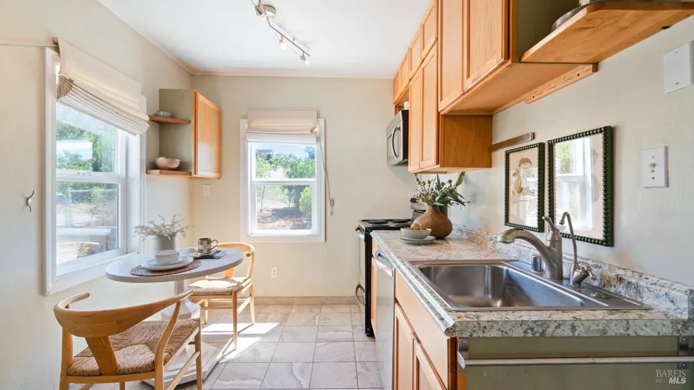 111 Haverfield Lane Petaluma, CA 94952