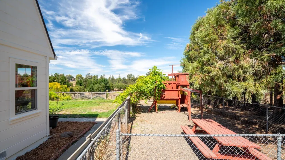111 Haverfield Lane Petaluma, CA 94952