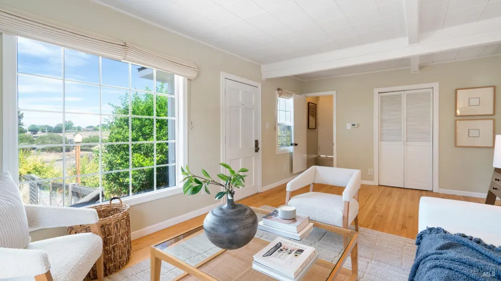 111 Haverfield Lane Petaluma, CA 94952