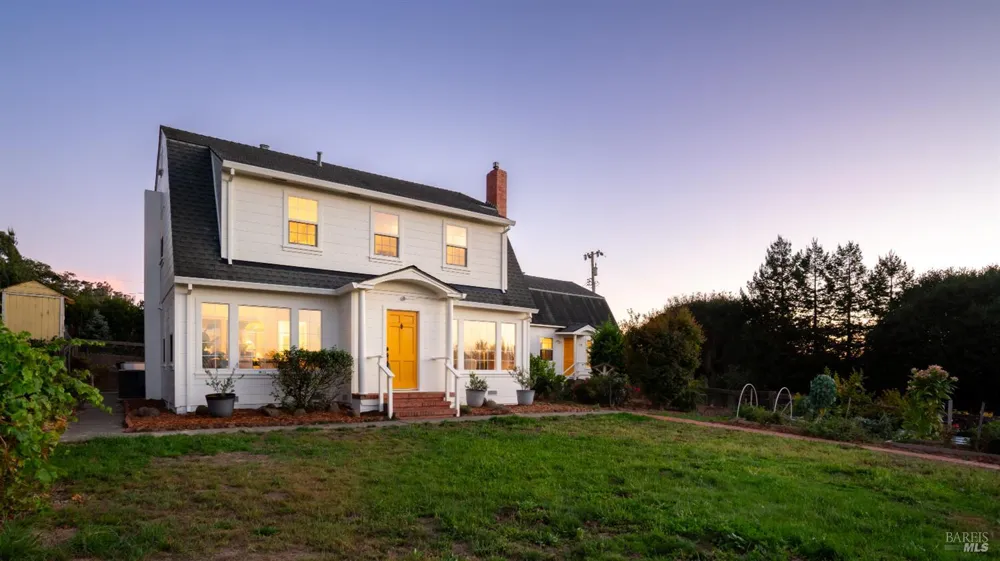 111 Haverfield Lane Petaluma, CA 94952