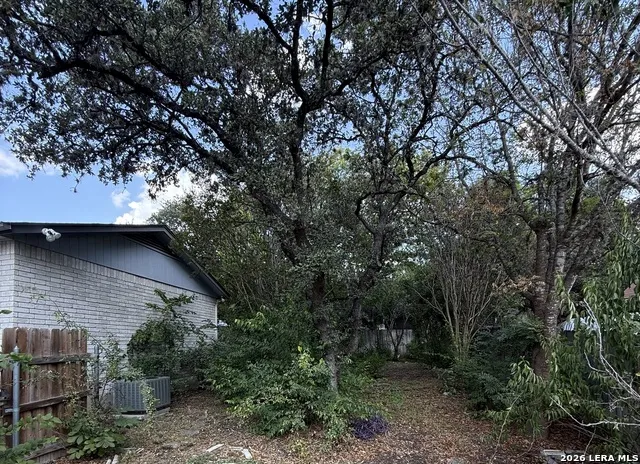 9334 JORWOODS DR San Antonio, TX 78250
