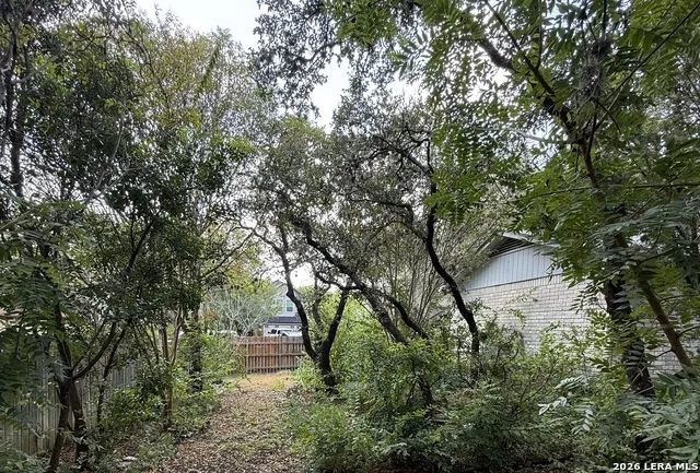 9334 JORWOODS DR San Antonio, TX 78250
