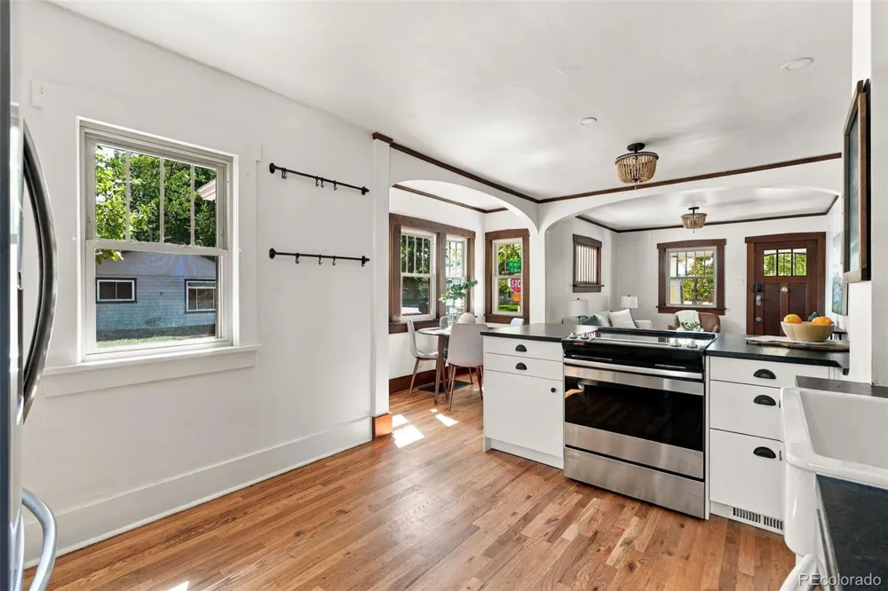 3196 S Logan Street Englewood, CO 80113