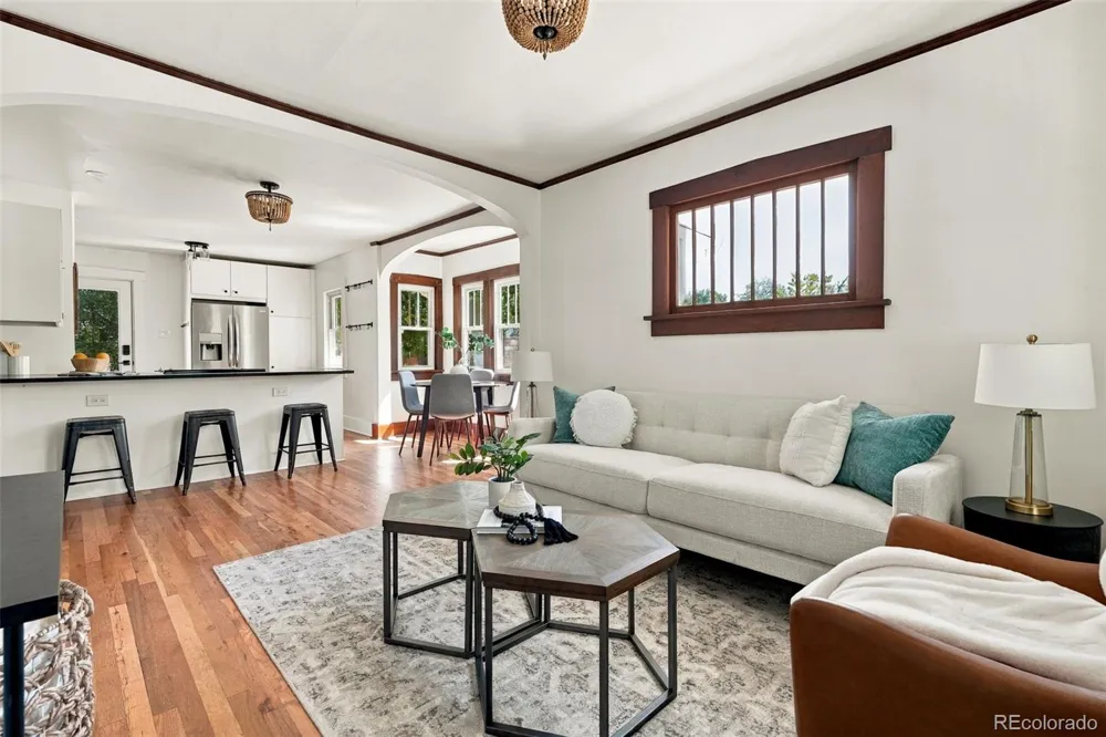 3196 S Logan Street Englewood, CO 80113