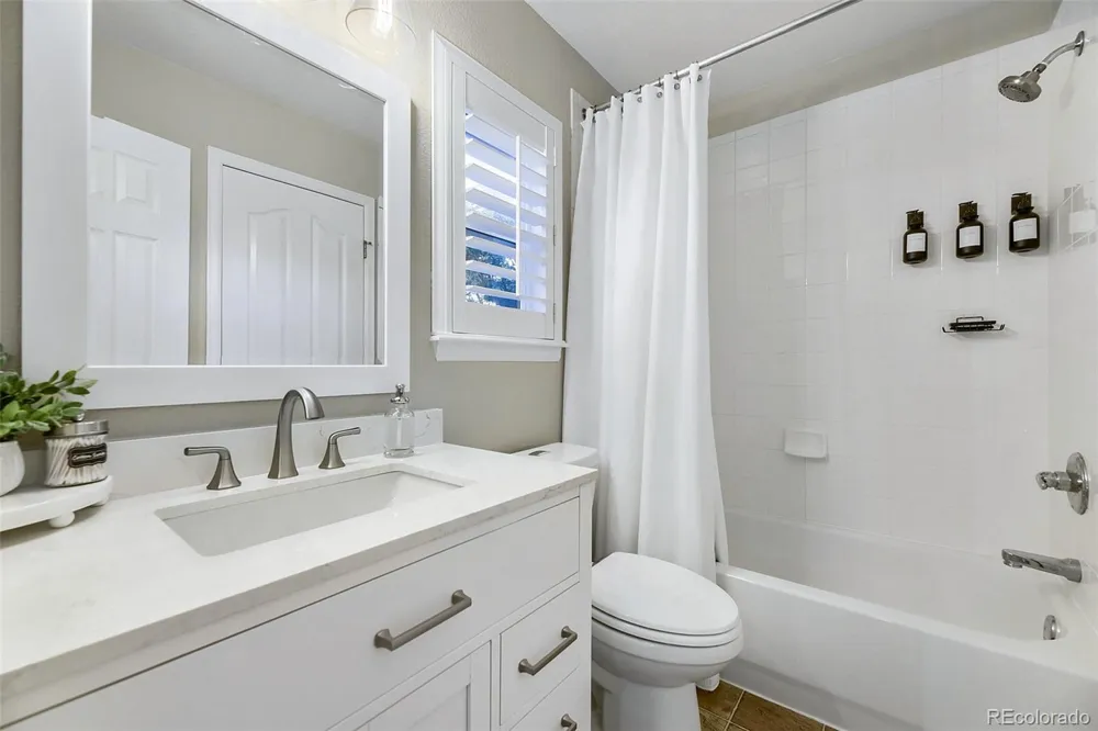 5462 Fullerton Circle Highlands Ranch, CO 80130