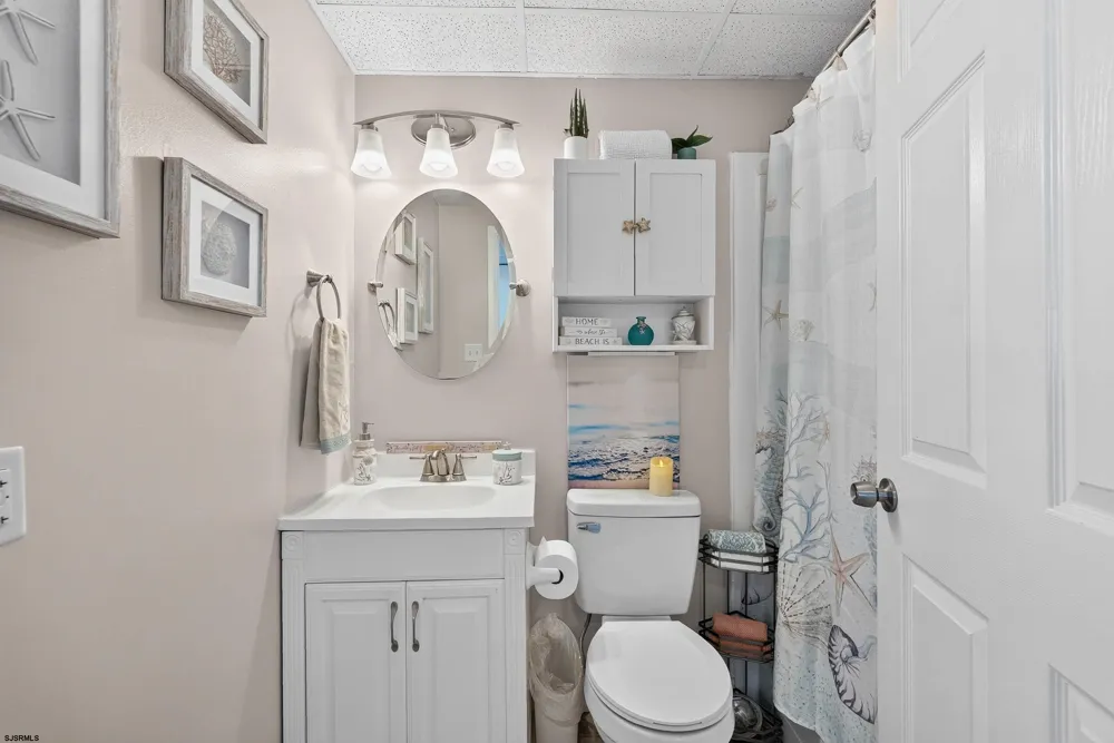 921 Wesley Ave Ocean City, NJ 08226