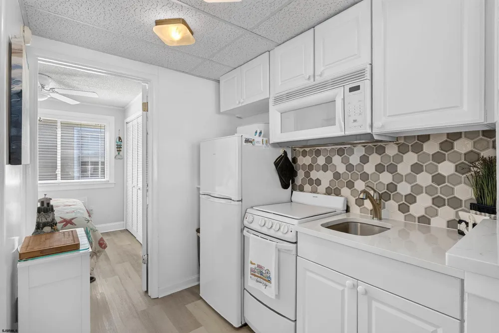 921 Wesley Ave Ocean City, NJ 08226