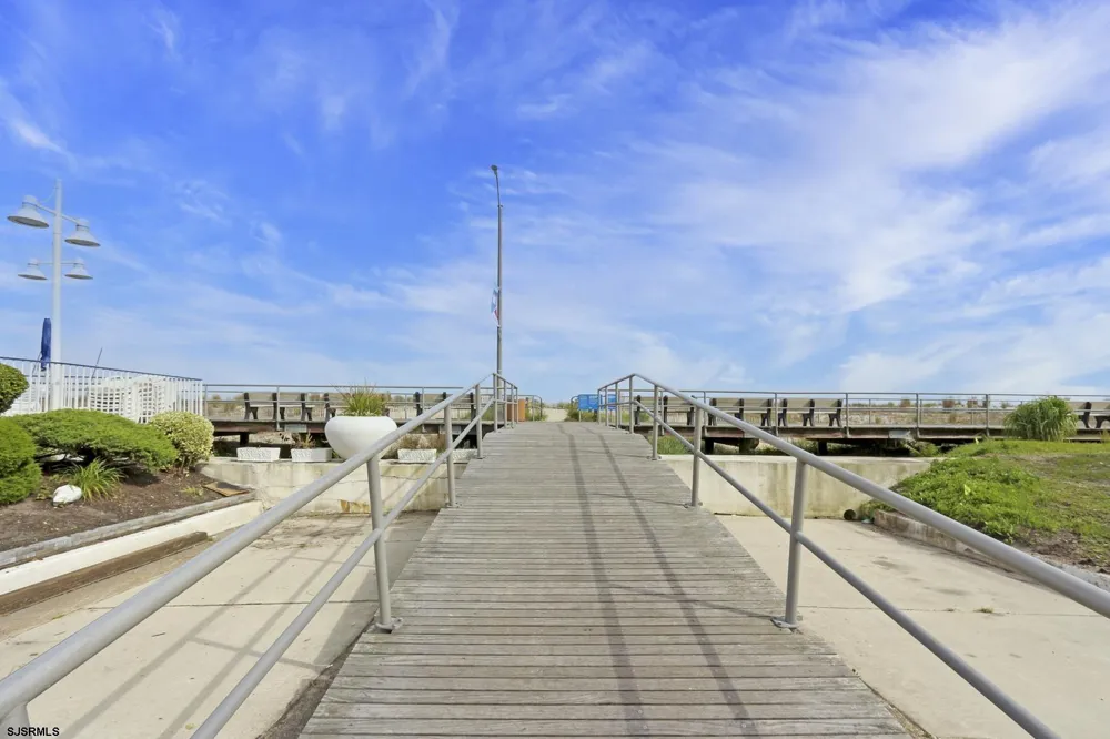111 S Dudley Ave Ventnor, NJ 08406