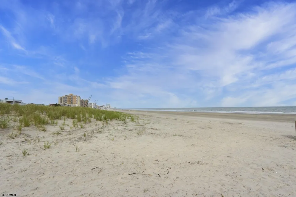 111 S Dudley Ave Ventnor, NJ 08406