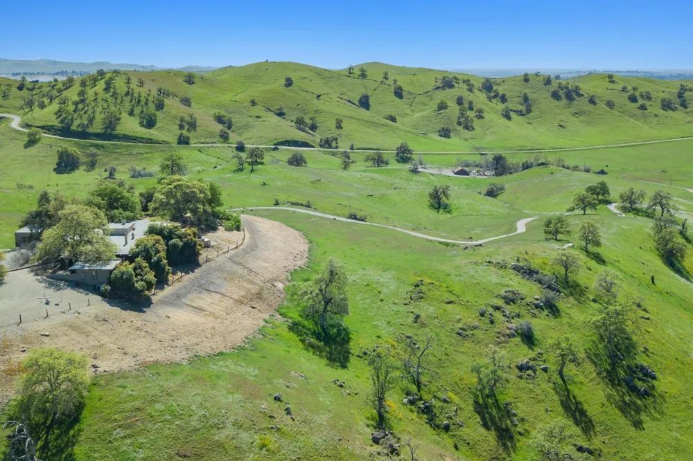 19623 Road 211 Friant, CA 93626