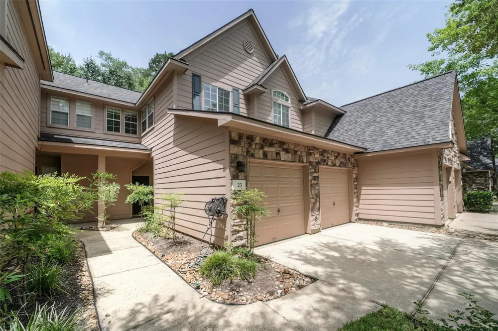 23 Endor Forest Place The Woodlands, TX 77382