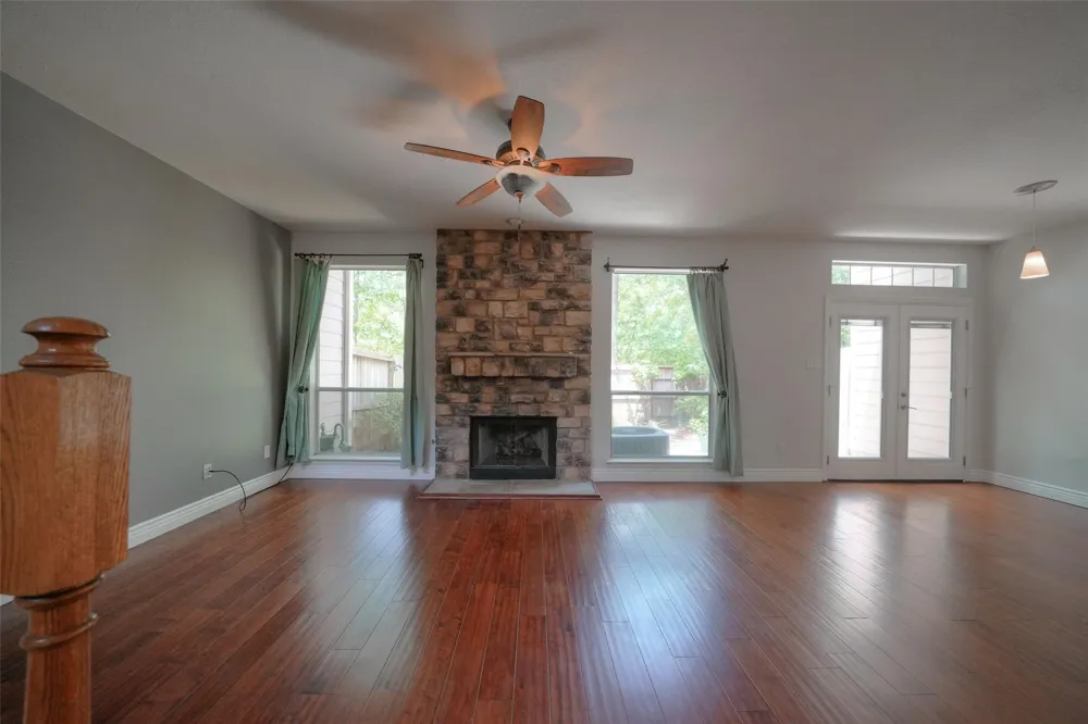 23 Endor Forest Place The Woodlands, TX 77382