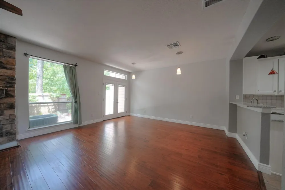 23 Endor Forest Place The Woodlands, TX 77382