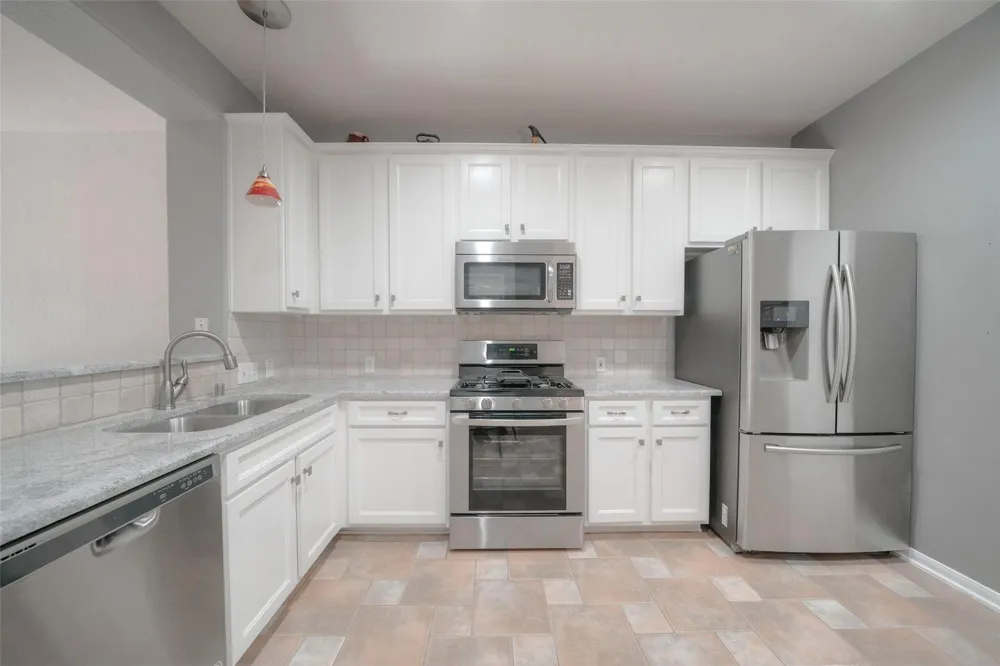 23 Endor Forest Place The Woodlands, TX 77382