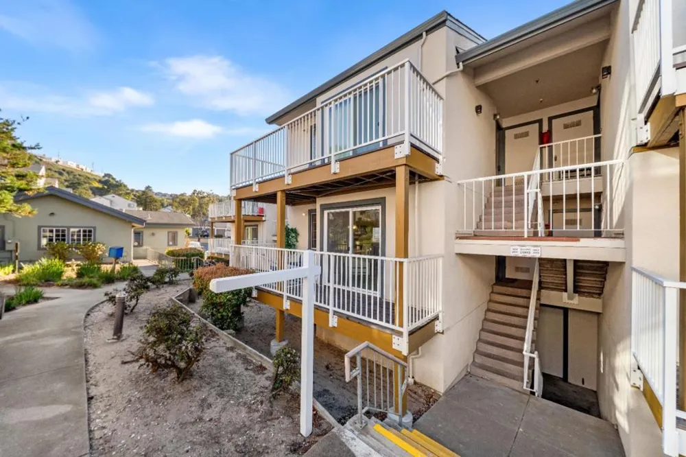 1003 San Antonio Circle #202 Daly City, CA 94014