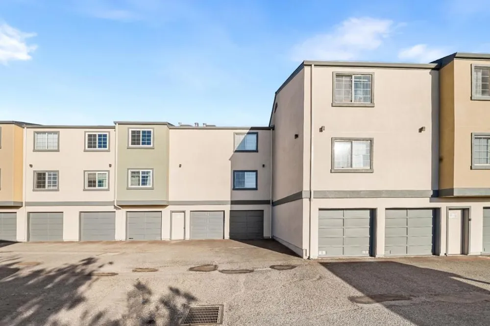 1003 San Antonio Circle #202 Daly City, CA 94014