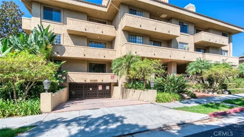 221 S Oak Knoll Avenue #202
