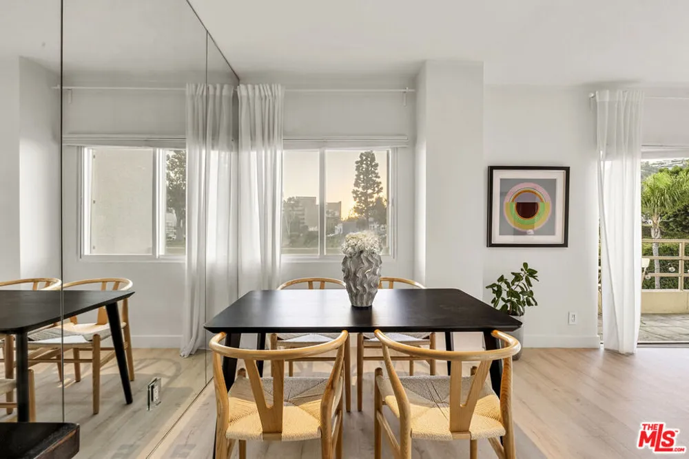 1131 Alta Loma Road #415 West Hollywood, CA 90069