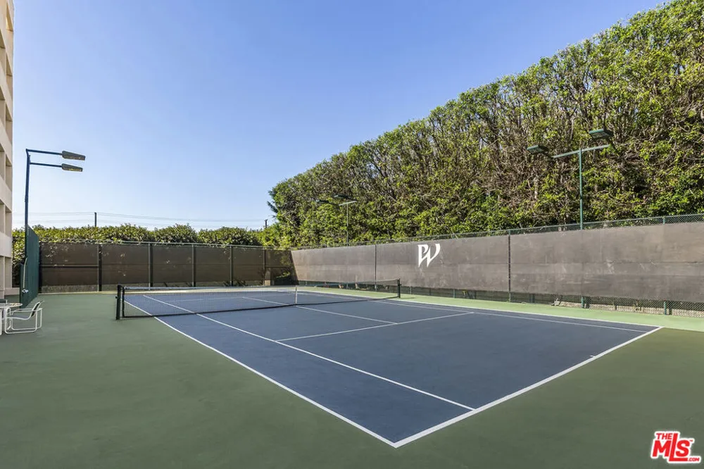 1131 Alta Loma Road #415 West Hollywood, CA 90069