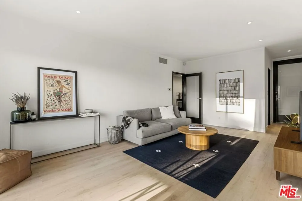 1131 Alta Loma Road #415 West Hollywood, CA 90069