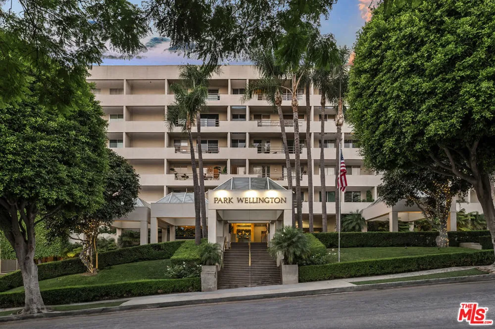 1131 Alta Loma Road #415 West Hollywood, CA 90069
