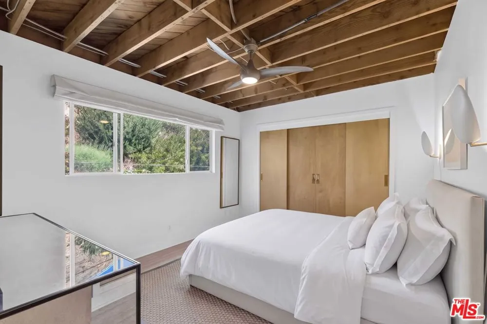 22357 Pacific Coast Highway Malibu, CA 90265