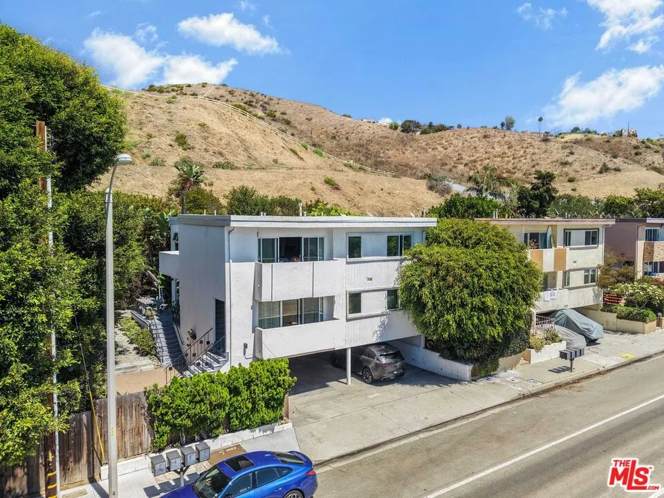 22357 Pacific Coast Highway Malibu, CA 90265