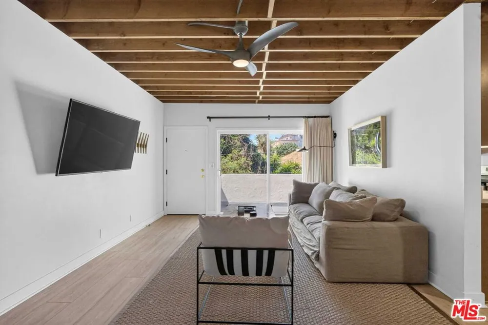 22357 Pacific Coast Highway Malibu, CA 90265
