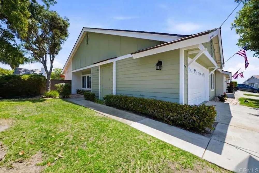 2959 Lexington Circle Carlsbad, CA 92010