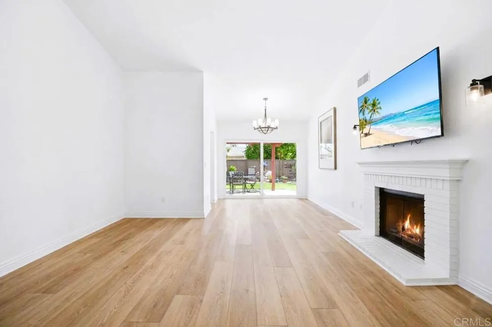 2959 Lexington Circle Carlsbad, CA 92010