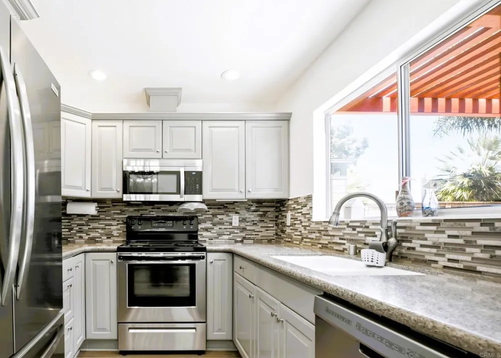 2959 Lexington Circle Carlsbad, CA 92010