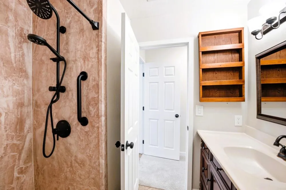 2959 Lexington Circle Carlsbad, CA 92010