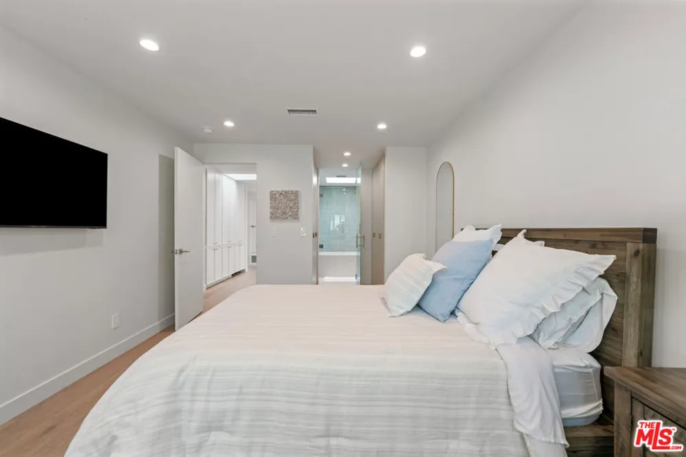 18254 Coastline Drive Malibu, CA 90265