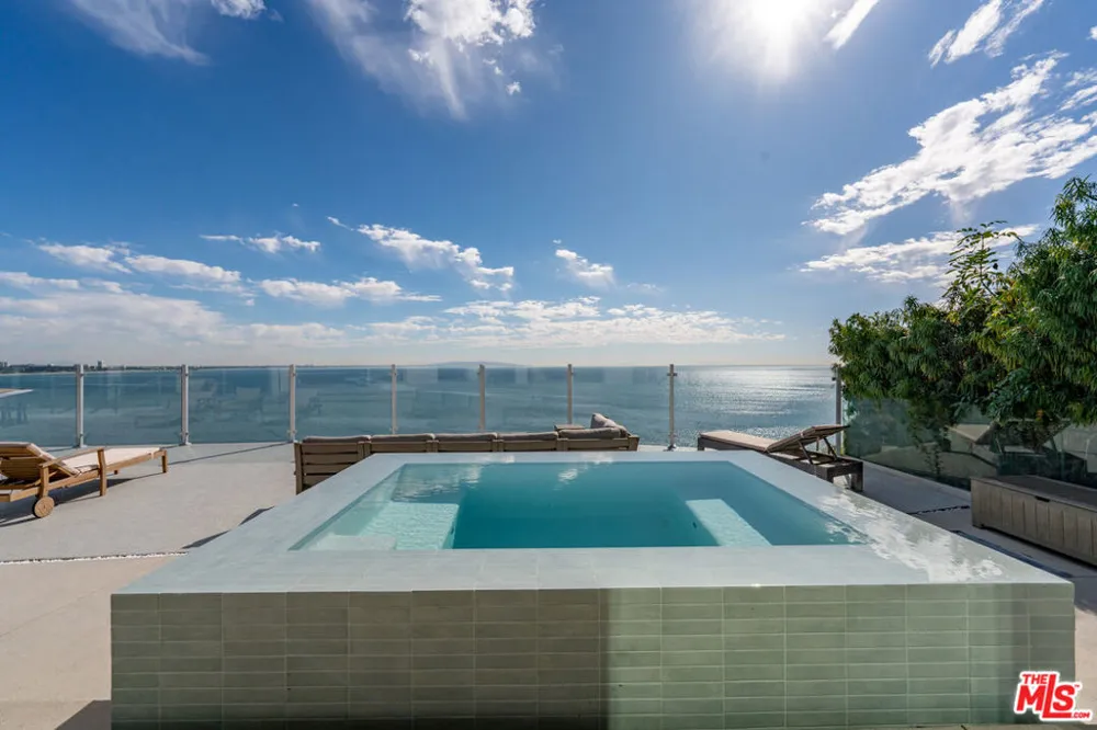 18254 Coastline Drive Malibu, CA 90265