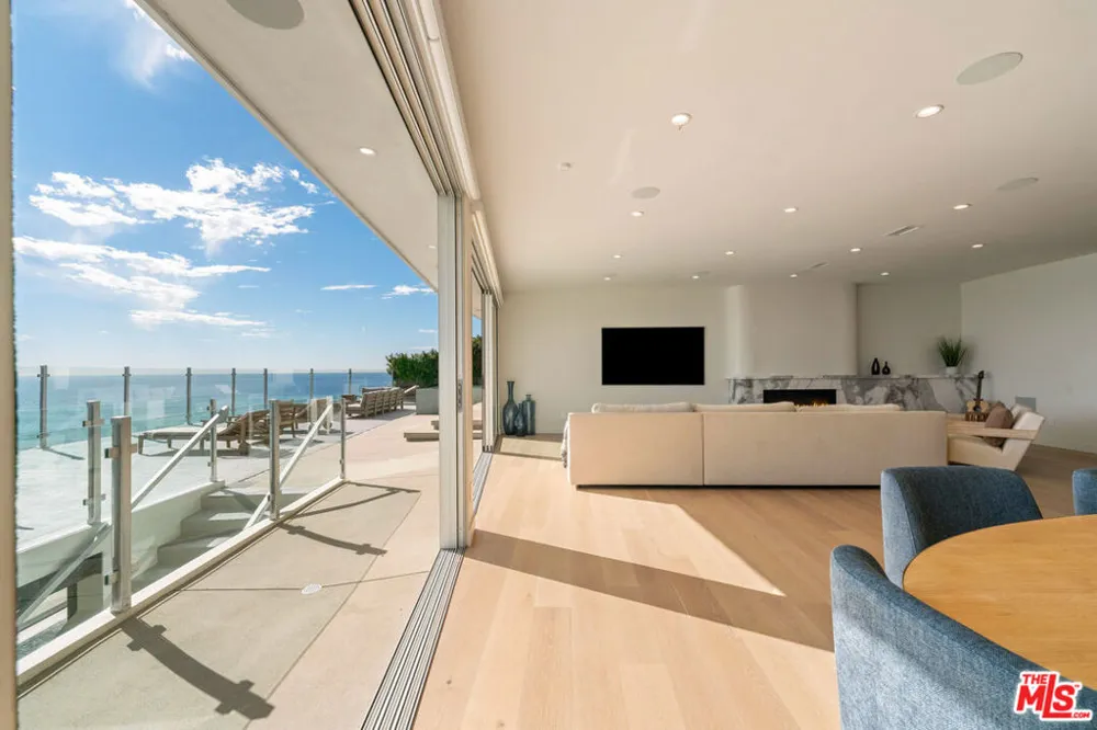 18254 Coastline Drive Malibu, CA 90265