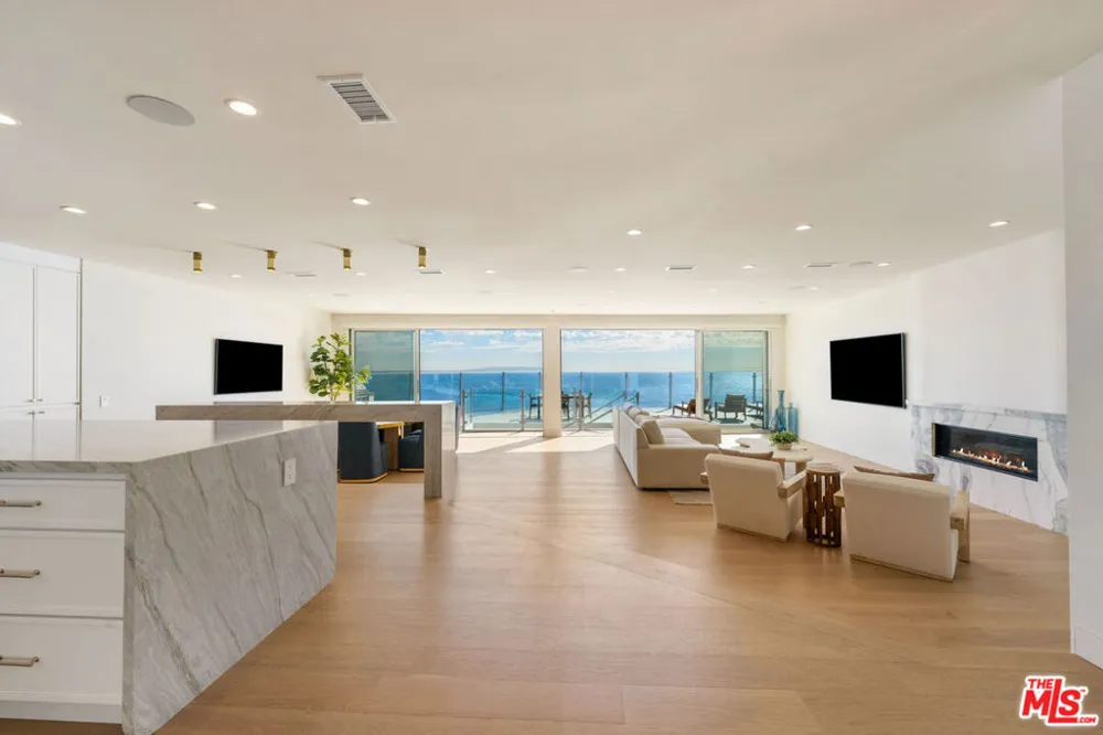 18254 Coastline Drive Malibu, CA 90265
