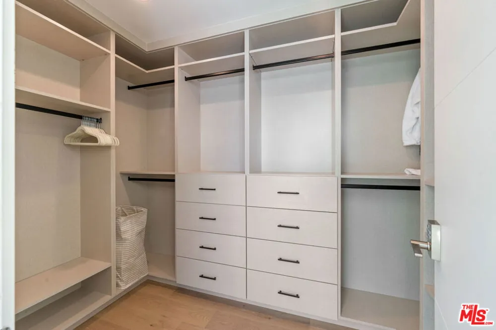 18254 Coastline Drive Malibu, CA 90265