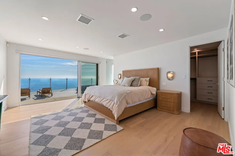18254 Coastline Drive Malibu, CA 90265