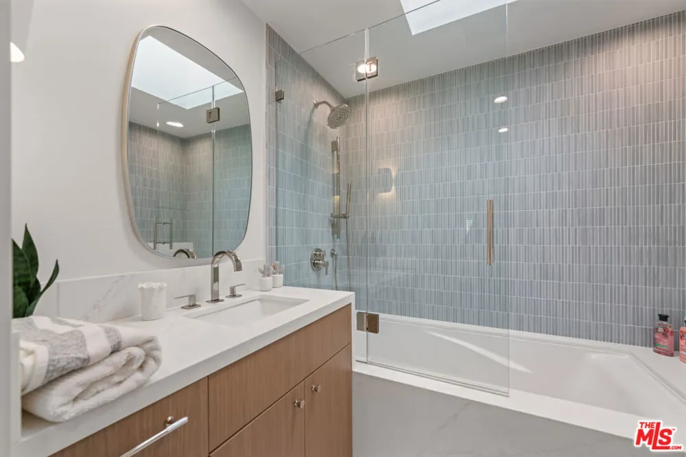 18254 Coastline Drive Malibu, CA 90265