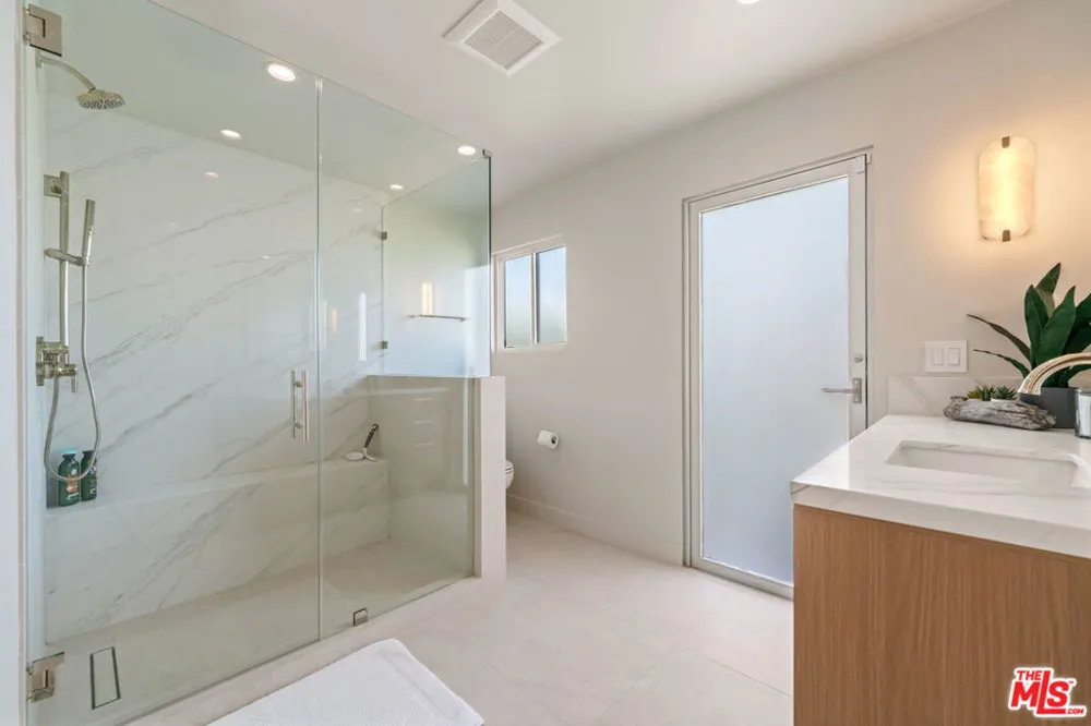 18254 Coastline Drive Malibu, CA 90265