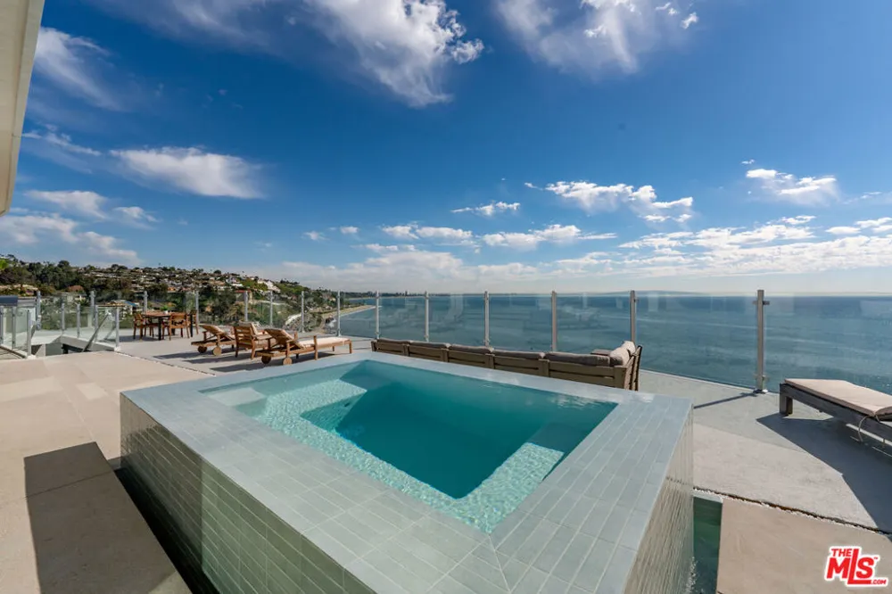 18254 Coastline Drive Malibu, CA 90265