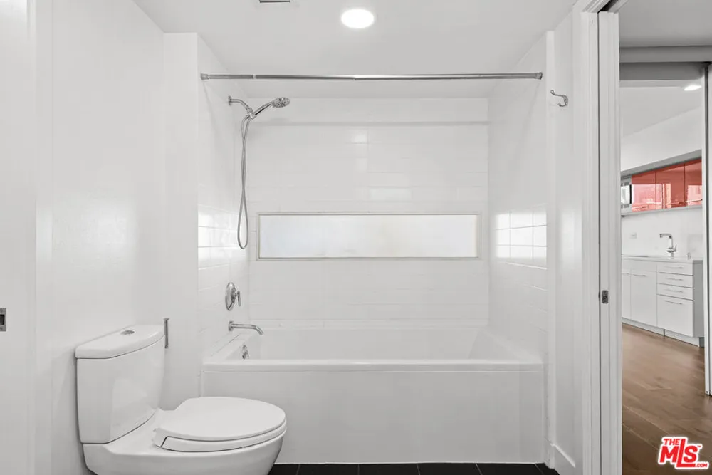 901 S Flower Street #513 Los Angeles, CA 90015