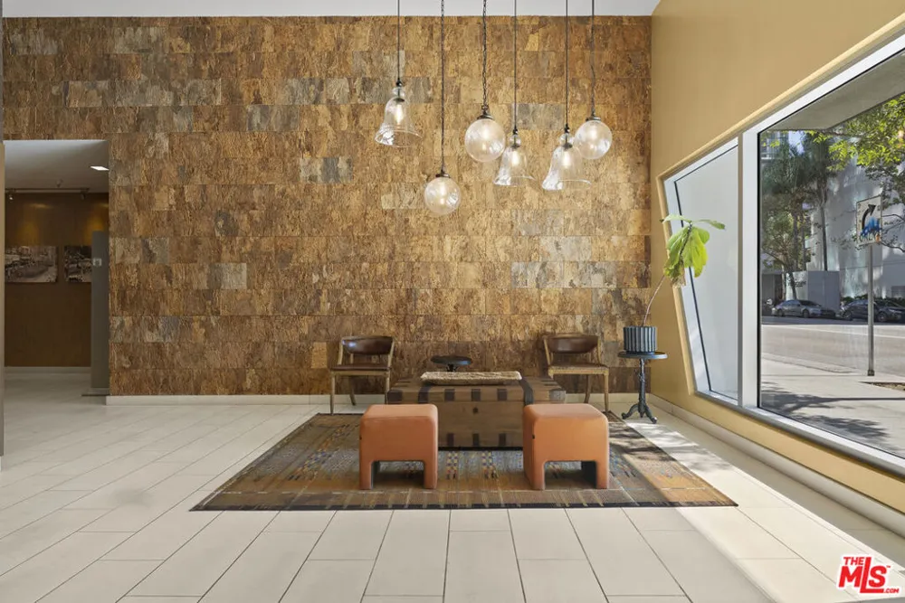 901 S Flower Street #513 Los Angeles, CA 90015
