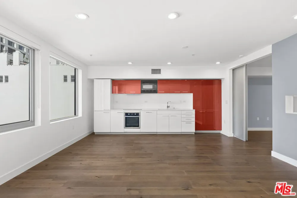 901 S Flower Street #513 Los Angeles, CA 90015
