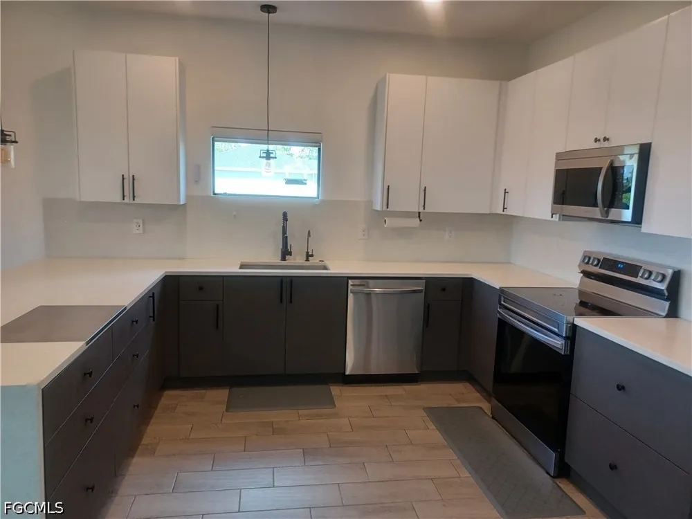 NW 4th Place Cape Coral, FL 33993