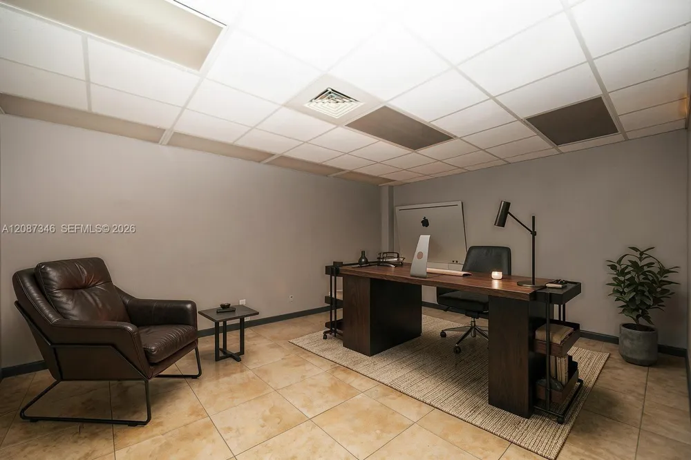 1050 E 24th St Hialeah, FL 33013