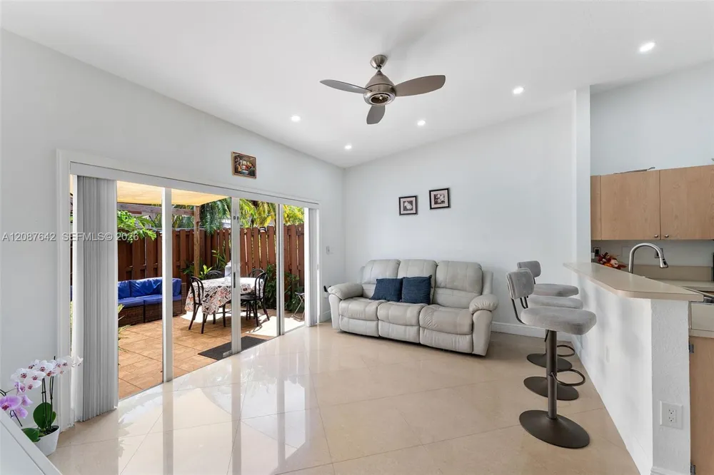17133 SW 137th Pl Miami, FL 33177