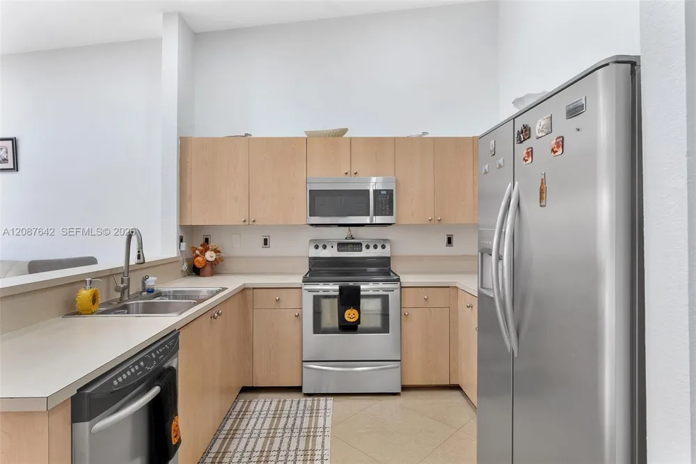 17133 SW 137th Pl Miami, FL 33177